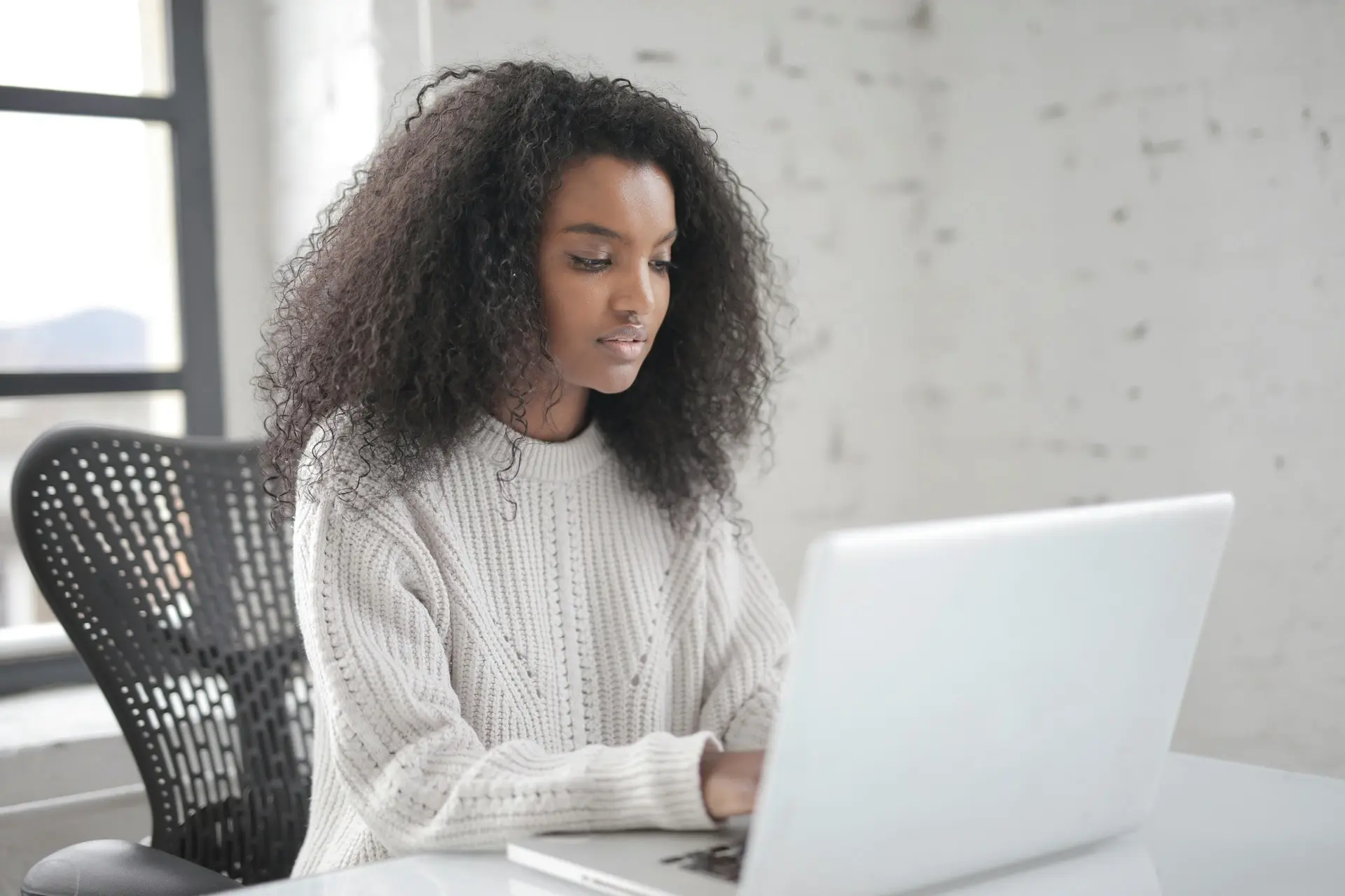 How AI Agents Are Transforming Hiring and Why They Are Essential for Hiring Managers and Recruiters